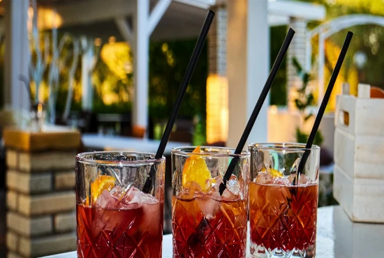 Happy Hour Heroes: Best Drink Deals Around Daytona