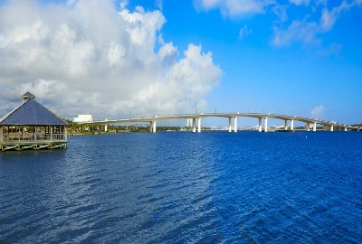 Local Experiences in Beach Street Historic District: A Walk Through Time