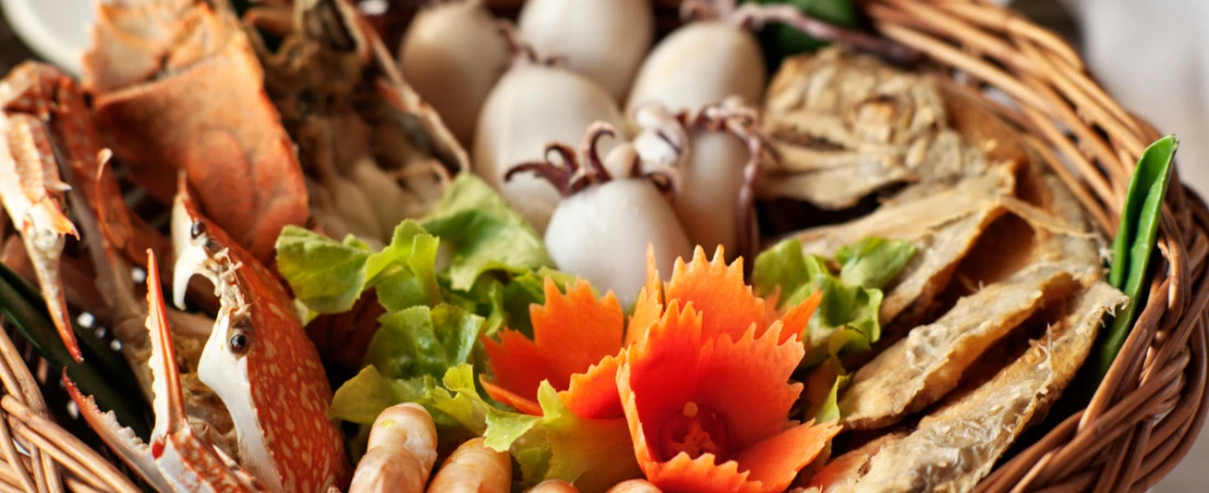 Happy Hour Heroes: Best Drink Deals Around Daytona