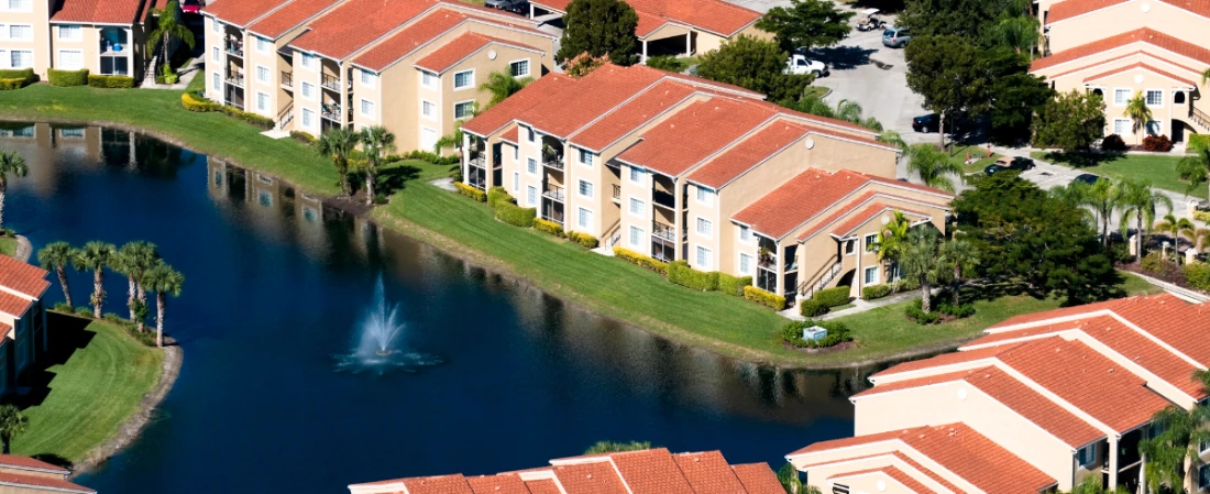 Best Places to Stay in Holly Hill: Budget-Friendly & Riverside Views